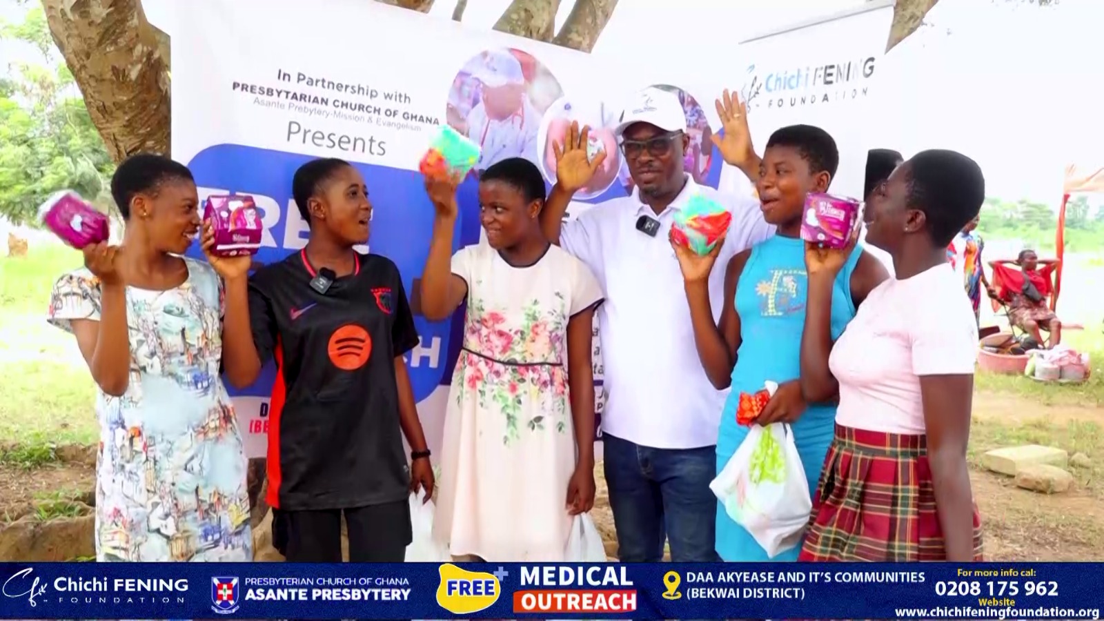 The Chichi Fening Foundation has donated sanitary pads to young girls and students in Daa-Achease and surrounding communities.